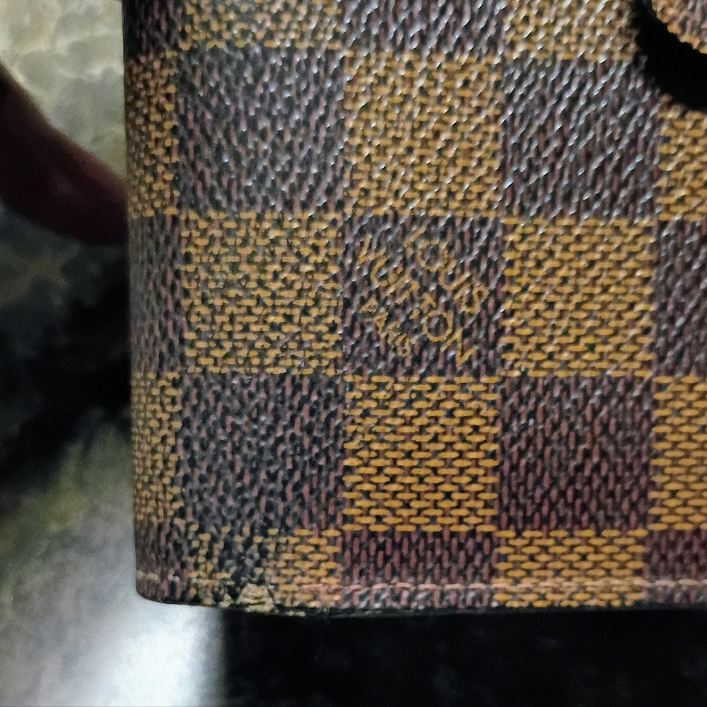 Authentic Louis Vuitton Brown Portefeuille Viennois  Damier Ebène Wallet 🤎 - Picture 12 of 13